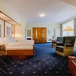 Hotel & Fontenay