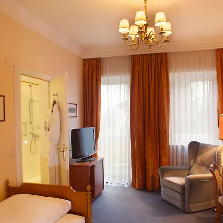 Hotel & Fontenay 5*