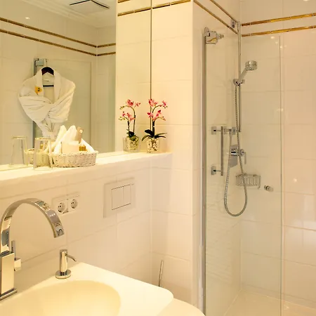 Hotel & Fontenay 5*